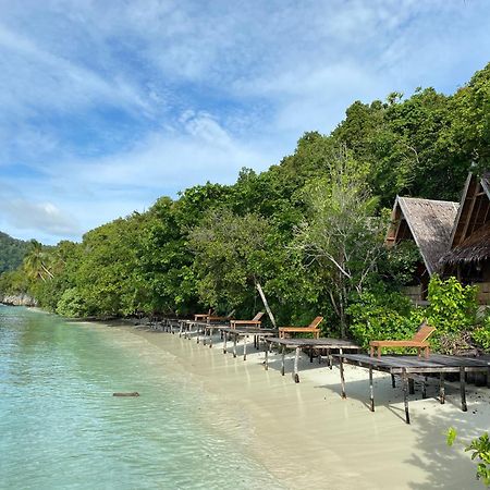 Warahnus Dive Homestay Kri エクステリア 写真