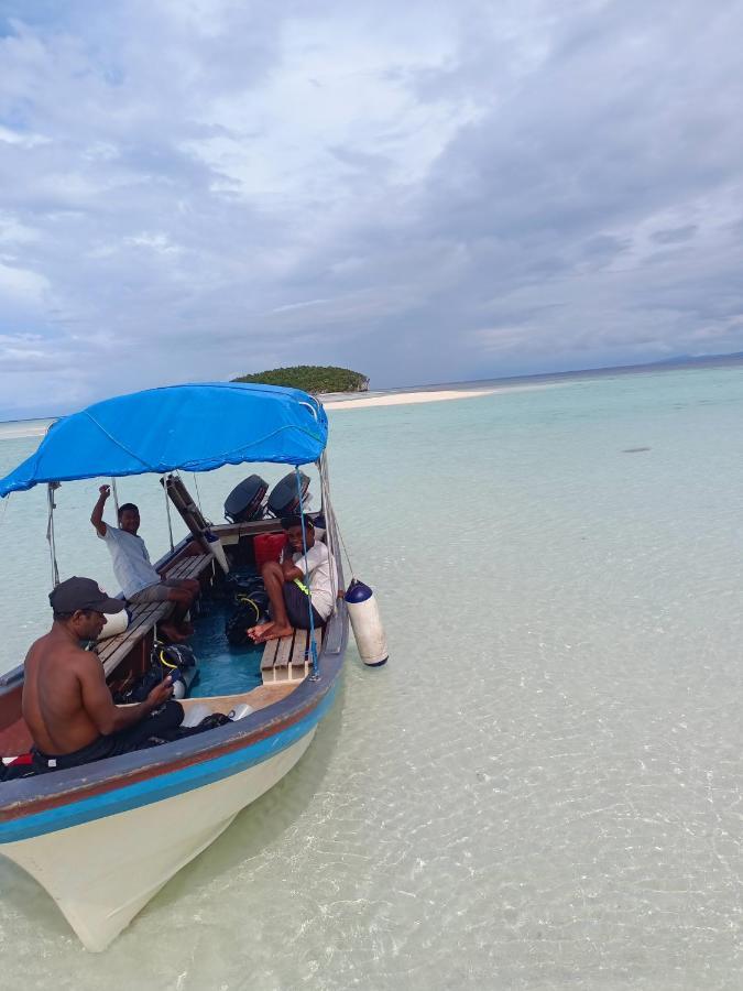 Warahnus Dive Homestay Kri エクステリア 写真