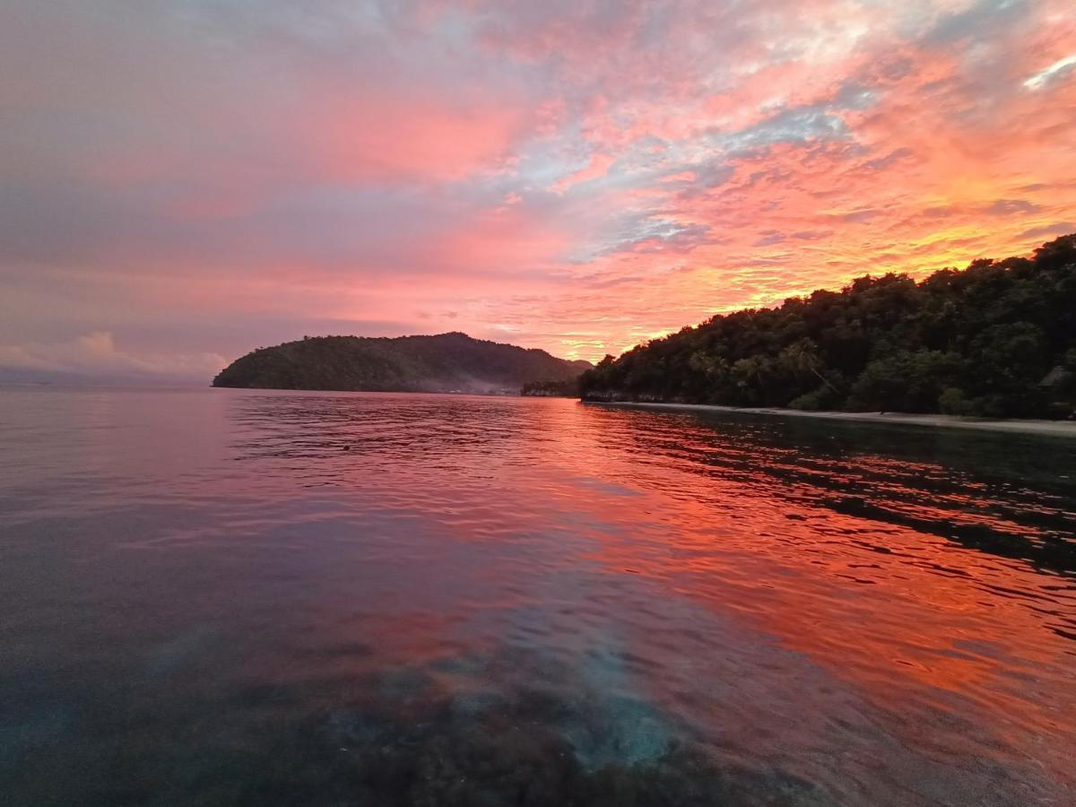 Warahnus Dive Homestay Kri エクステリア 写真