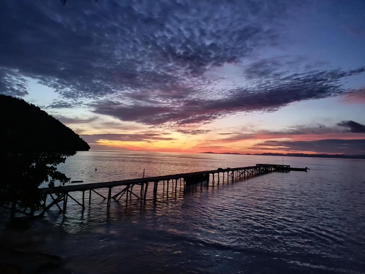 Warahnus Dive Homestay Kri エクステリア 写真